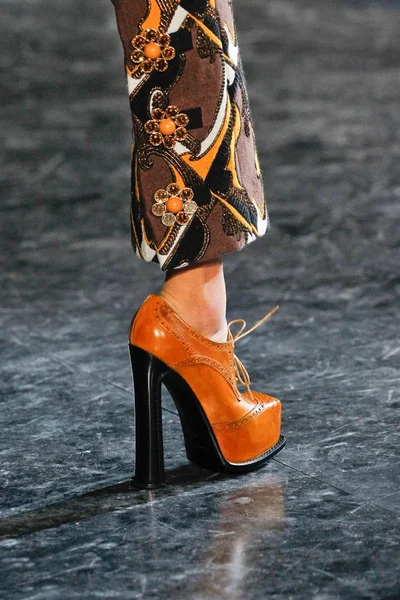 Look 61